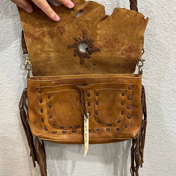 American Darling Genuine Leather Fringe Crossbody Bag - Picture 4 of 7